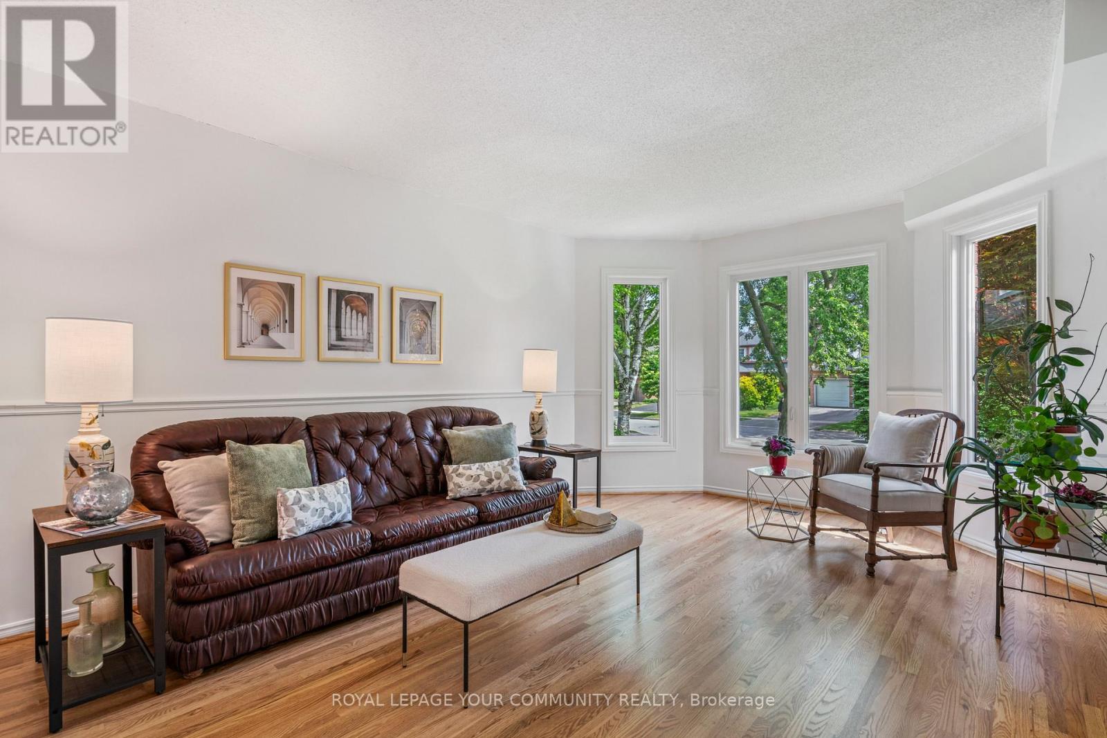 












209 TAMARAC TRAIL

,
Aurora,




Ontario
L4G5V9

