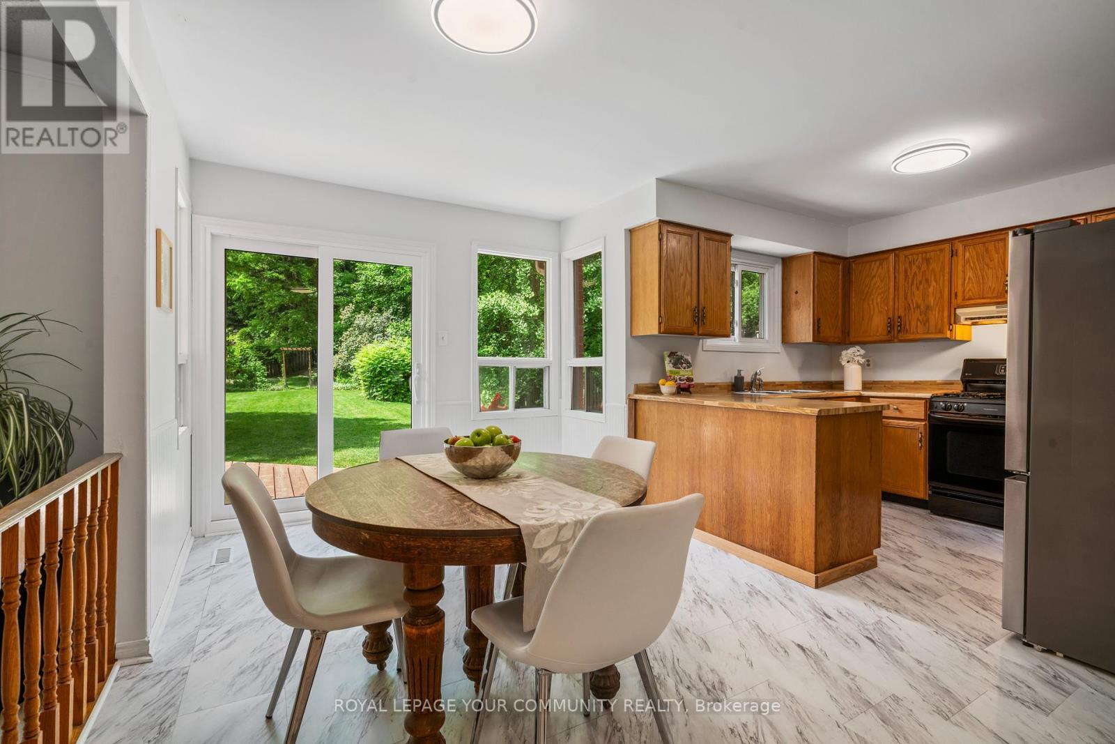 












209 TAMARAC TRAIL

,
Aurora,




Ontario
L4G5V9

