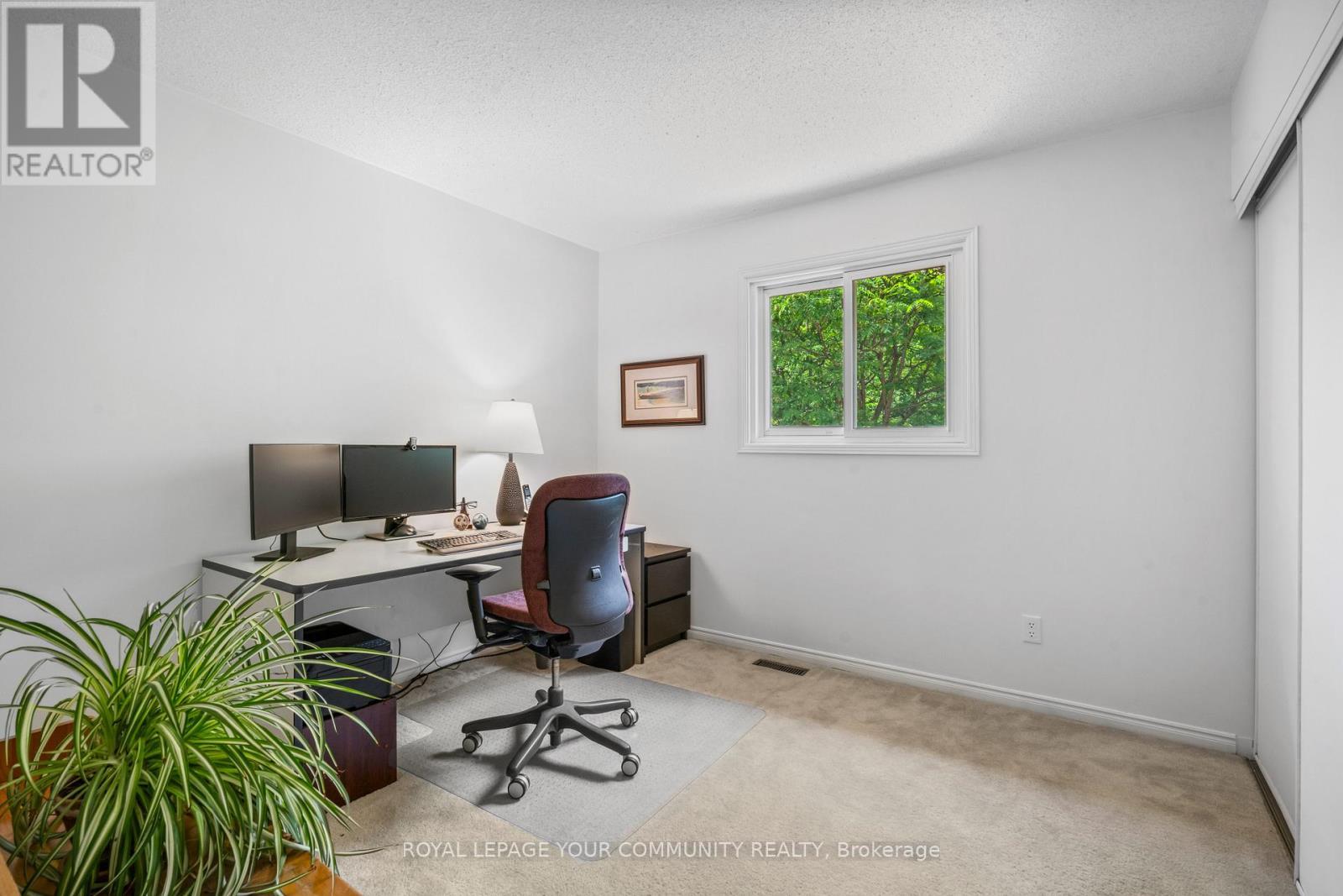 












209 TAMARAC TRAIL

,
Aurora,




Ontario
L4G5V9

