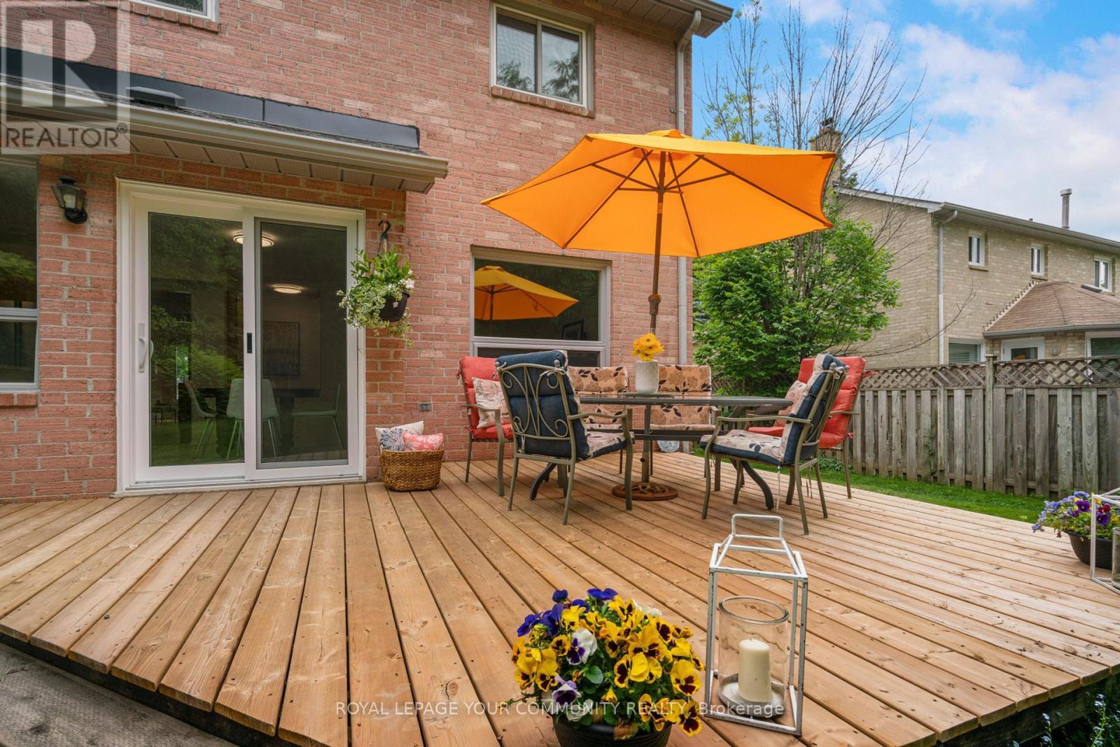 












209 TAMARAC TRAIL

,
Aurora,




Ontario
L4G5V9

