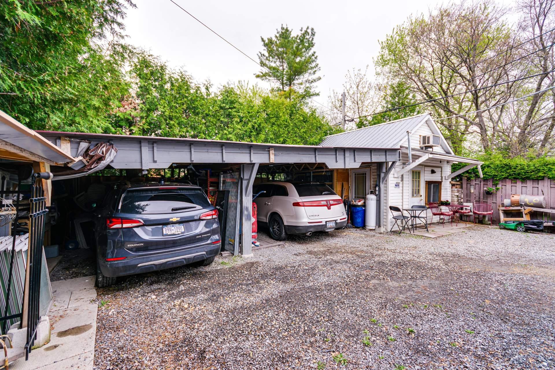 









22


Rue Lafortune

,
Gatineau (Gatineau),




QC
J8T2K5

