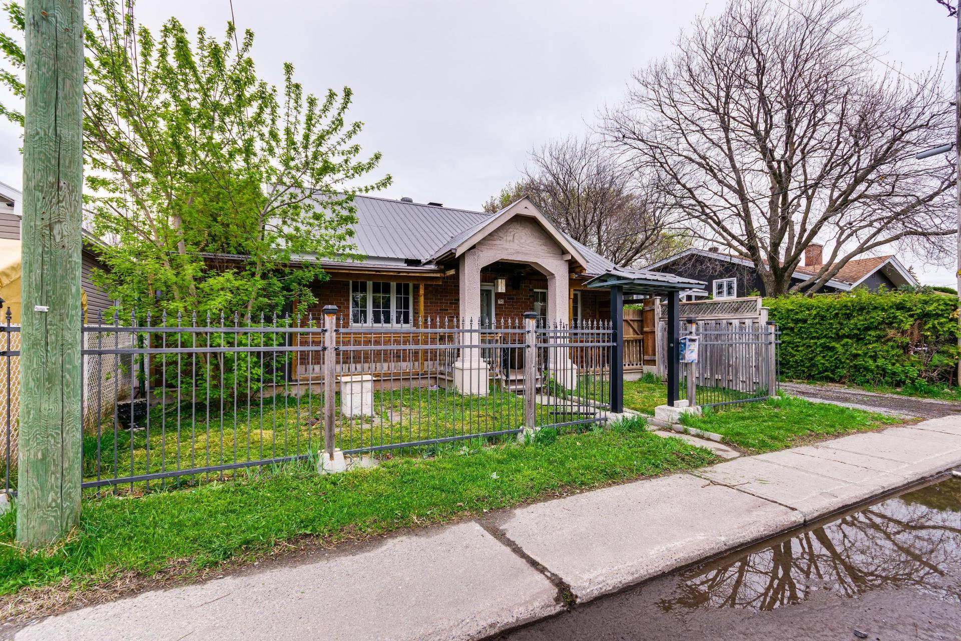 









22


Rue Lafortune

,
Gatineau (Gatineau),




QC
J8T2K5

