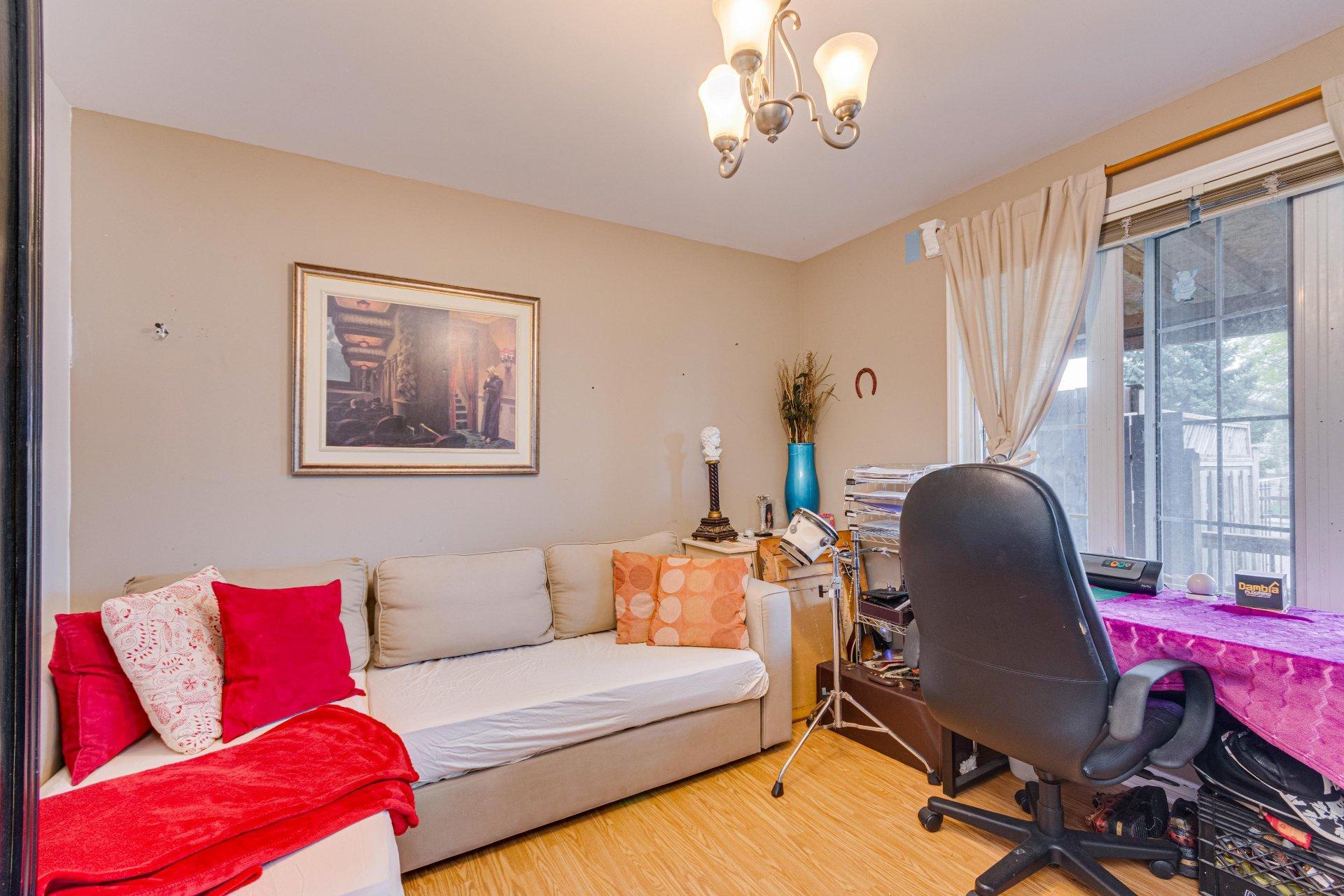 









22


Rue Lafortune

,
Gatineau (Gatineau),




QC
J8T2K5

