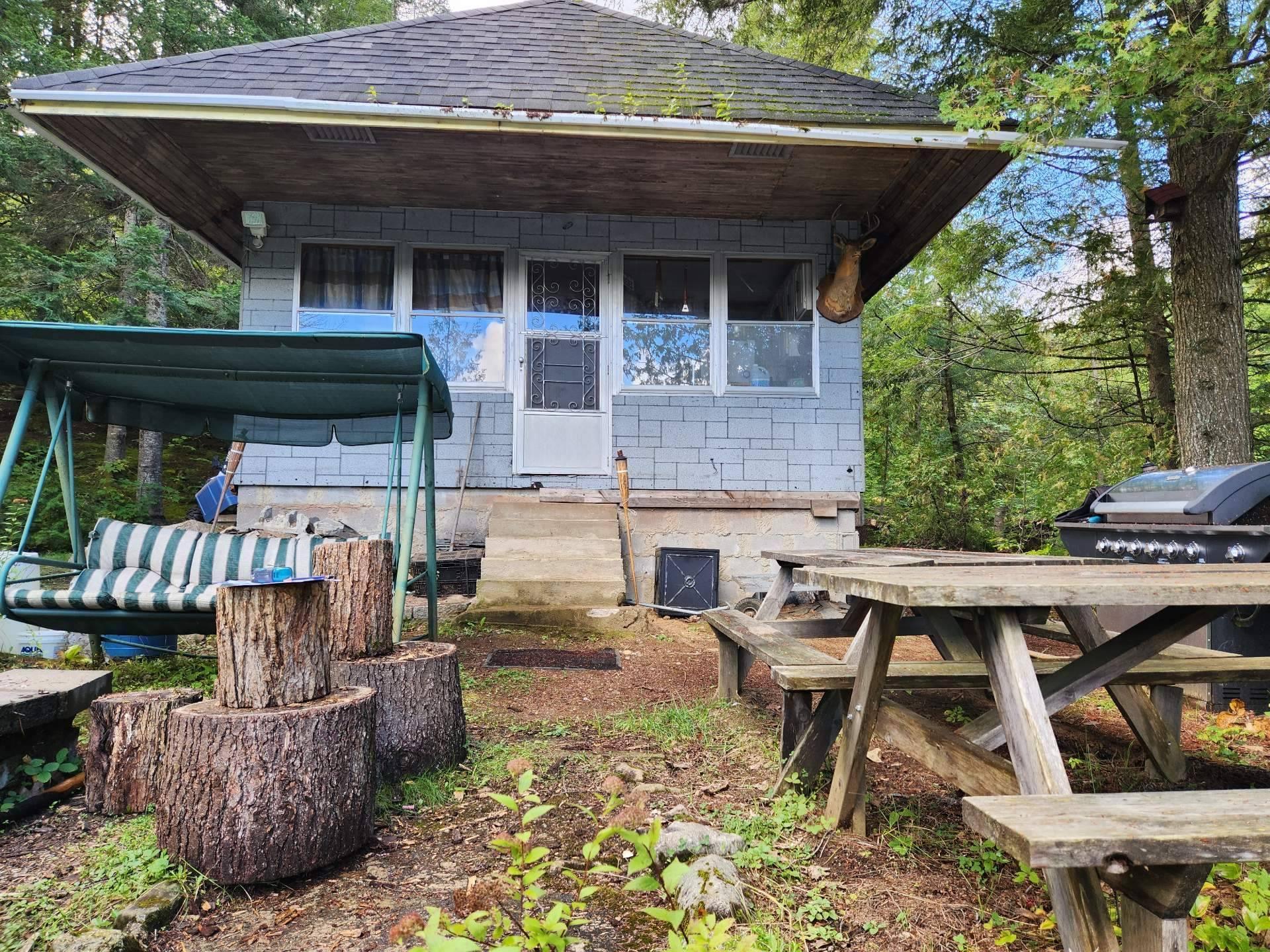









920


Ch. du Lac-Winnetou

,
Amherst,




QC
J0T2T0

