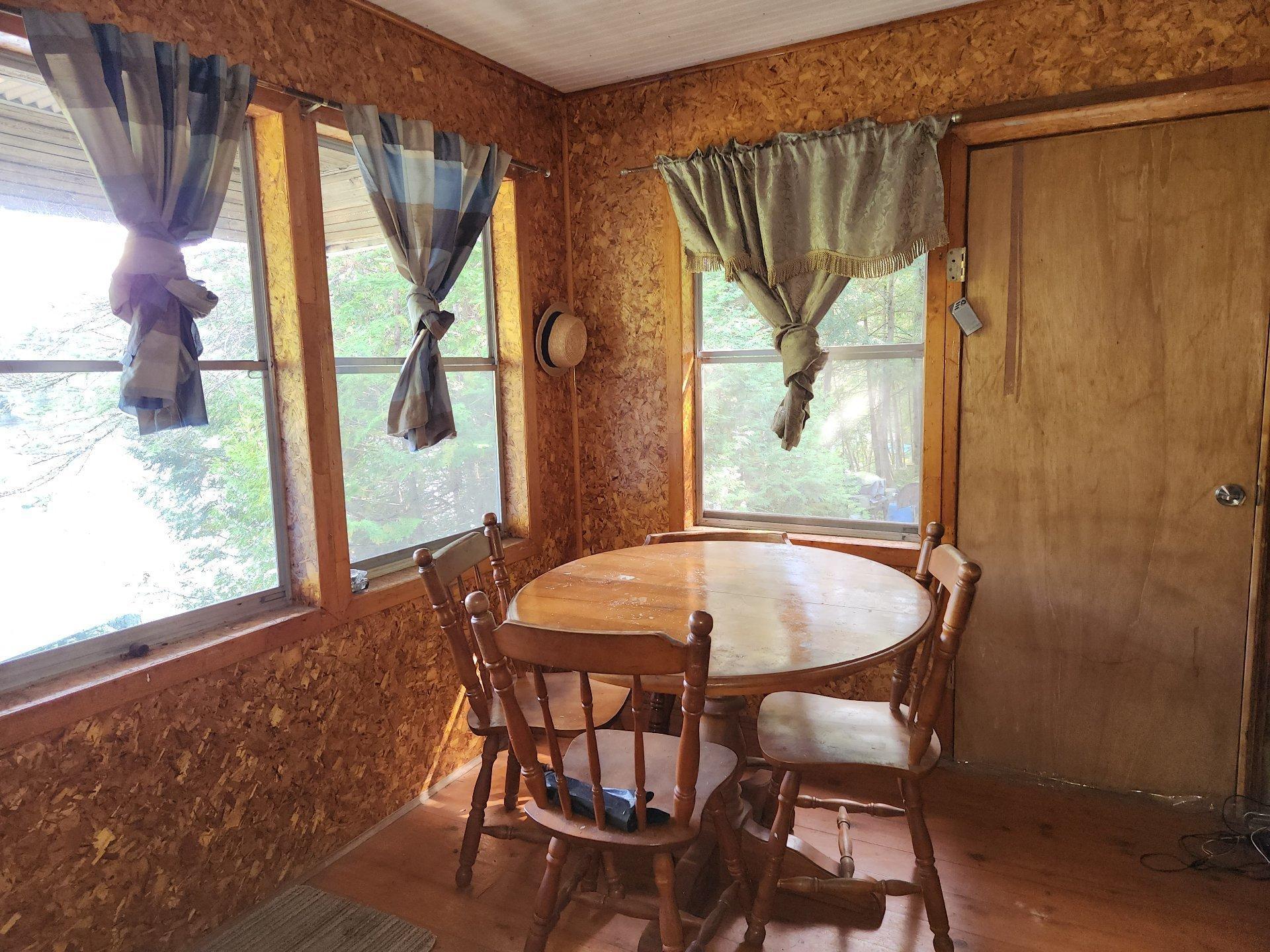 









920


Ch. du Lac-Winnetou

,
Amherst,




QC
J0T2T0

