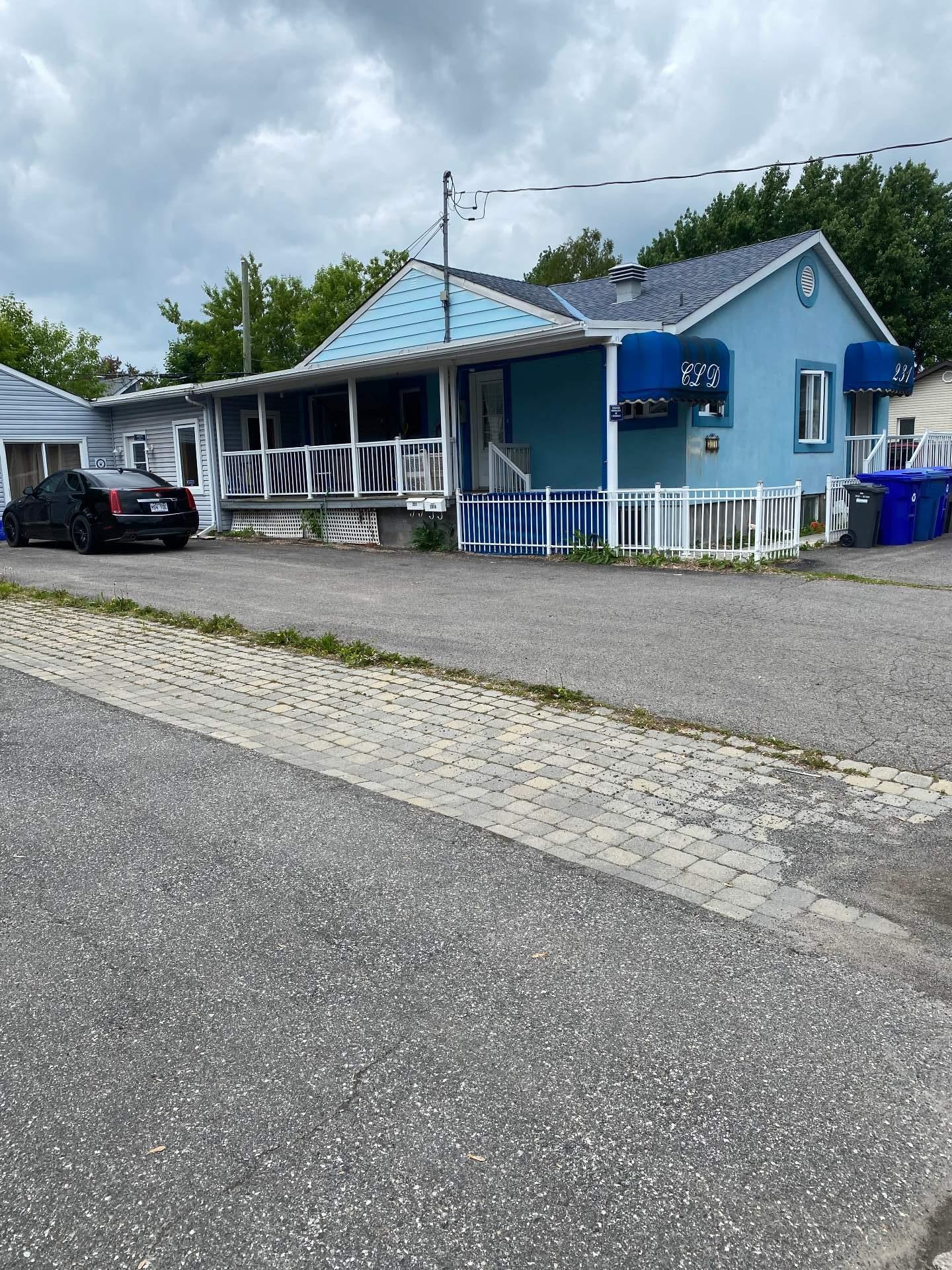 









231


Rue Main

,
Gatineau (Gatineau),




QC
J8P5J7

