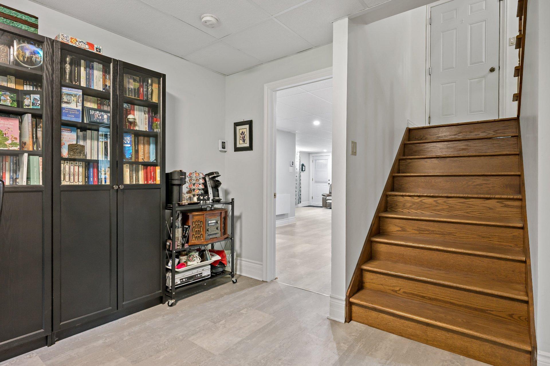 









545


Rue Émond

,
Mont-Tremblant,




QC
J8E2M4

