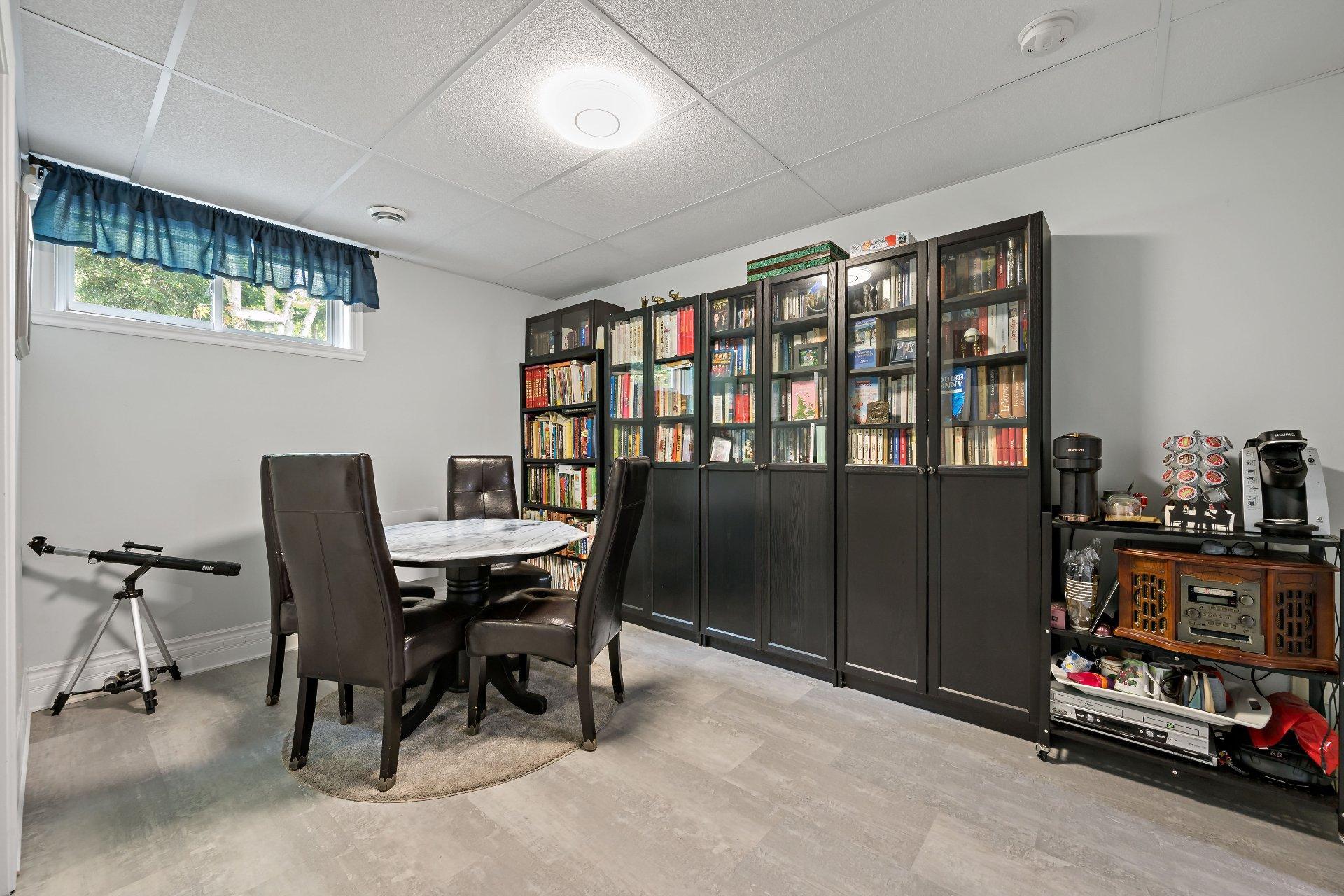 









545


Rue Émond

,
Mont-Tremblant,




QC
J8E2M4

