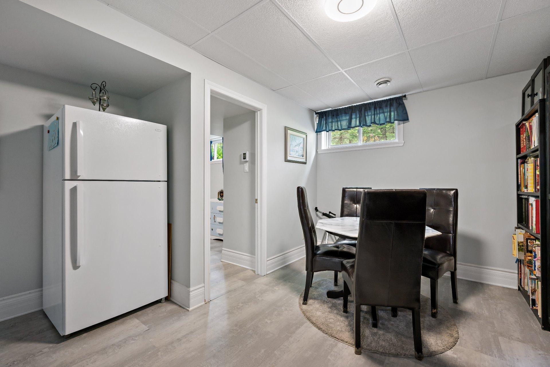 









545


Rue Émond

,
Mont-Tremblant,




QC
J8E2M4

