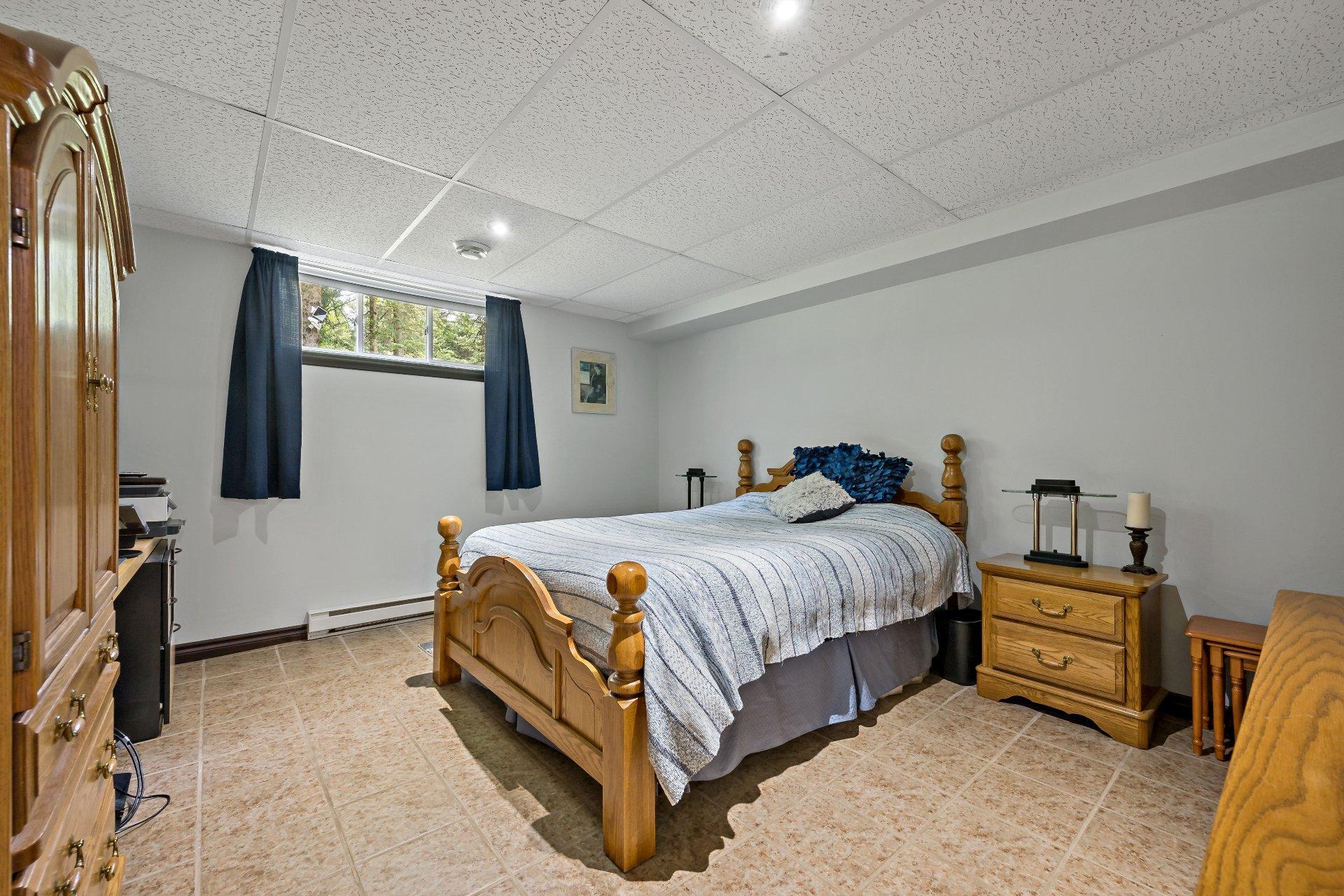 









545


Rue Émond

,
Mont-Tremblant,




QC
J8E2M4

