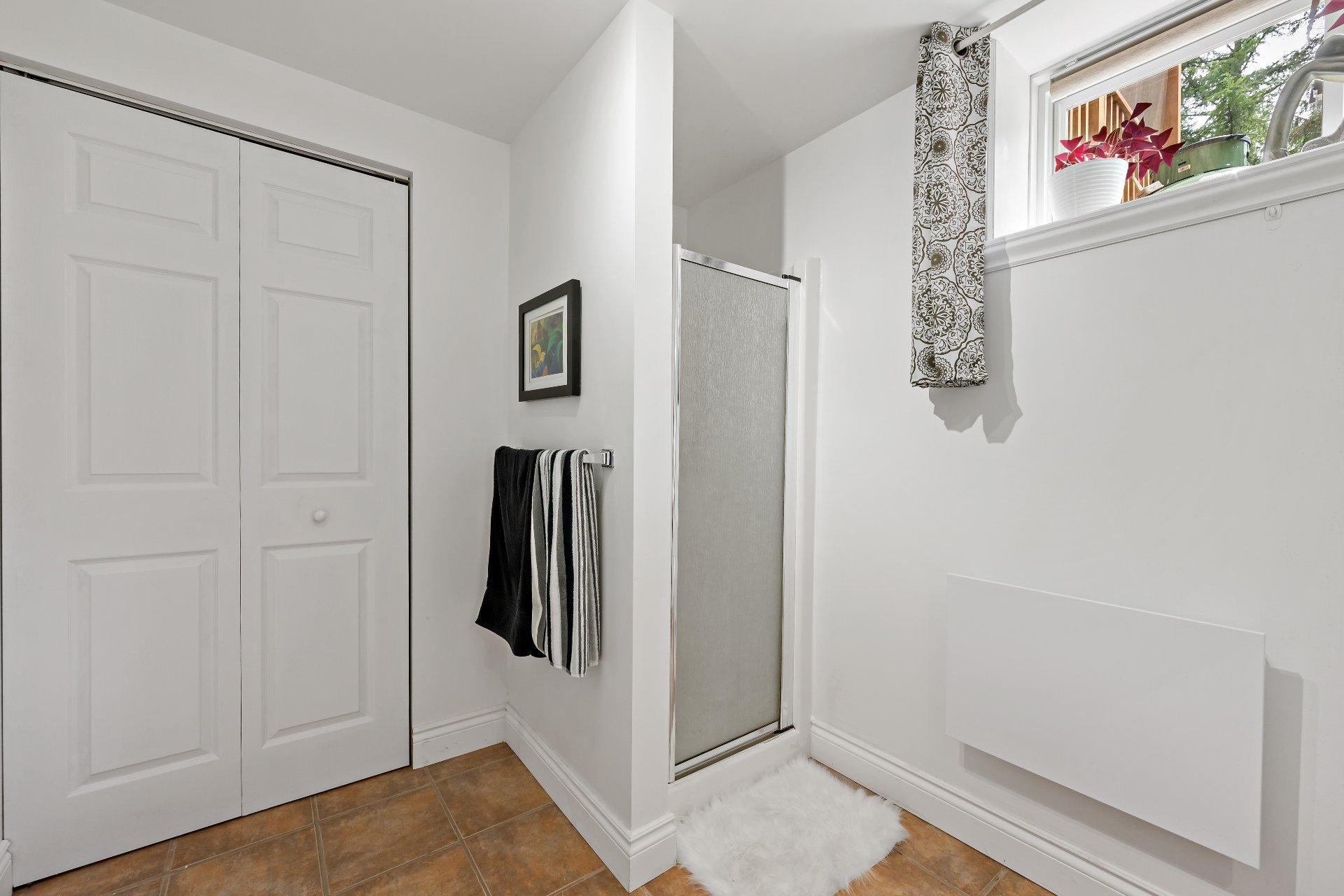 









545


Rue Émond

,
Mont-Tremblant,




QC
J8E2M4

