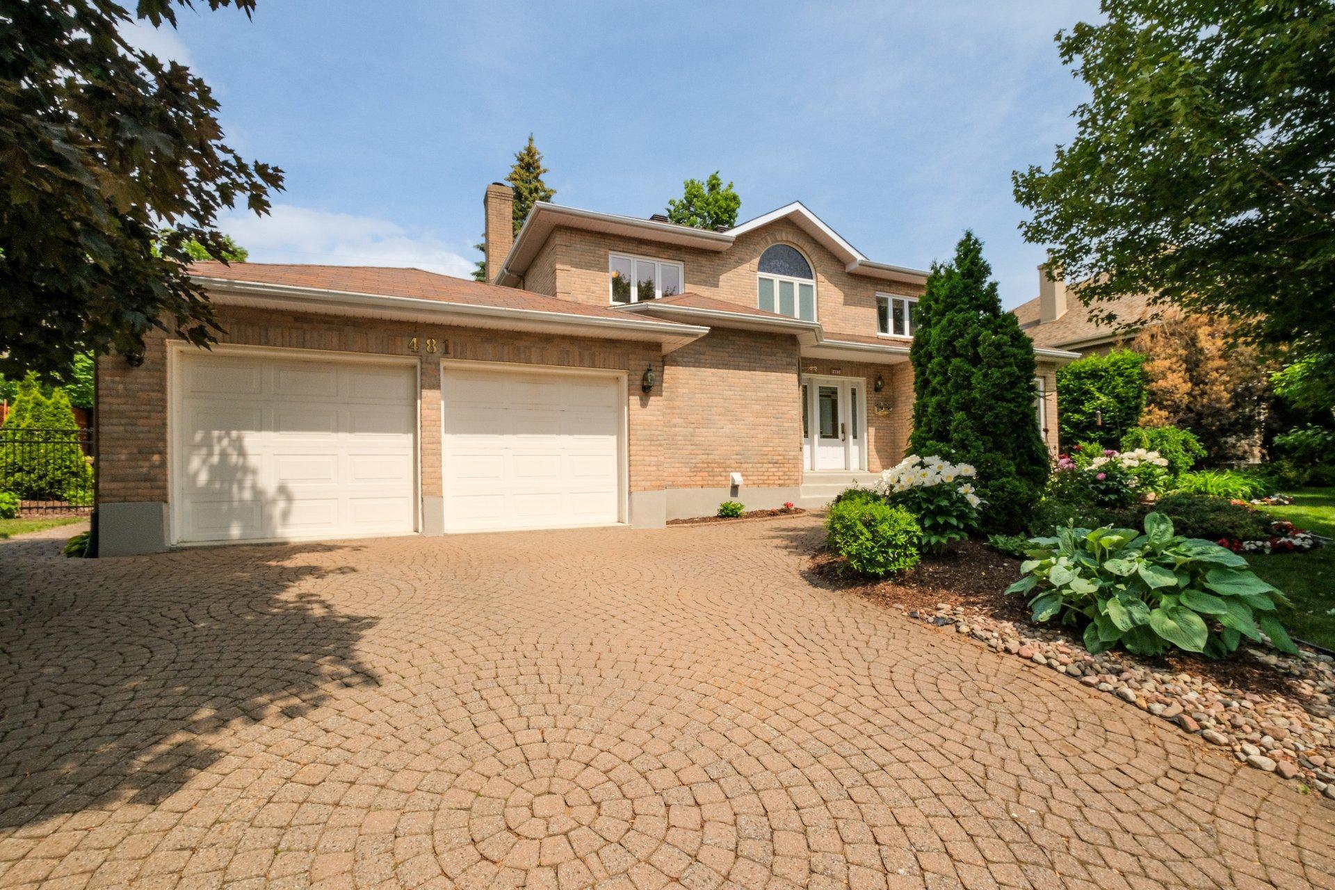 









481


Rue des Merisiers

,
Saint-Bruno-de-Montarville,




QC
J3V6M4

