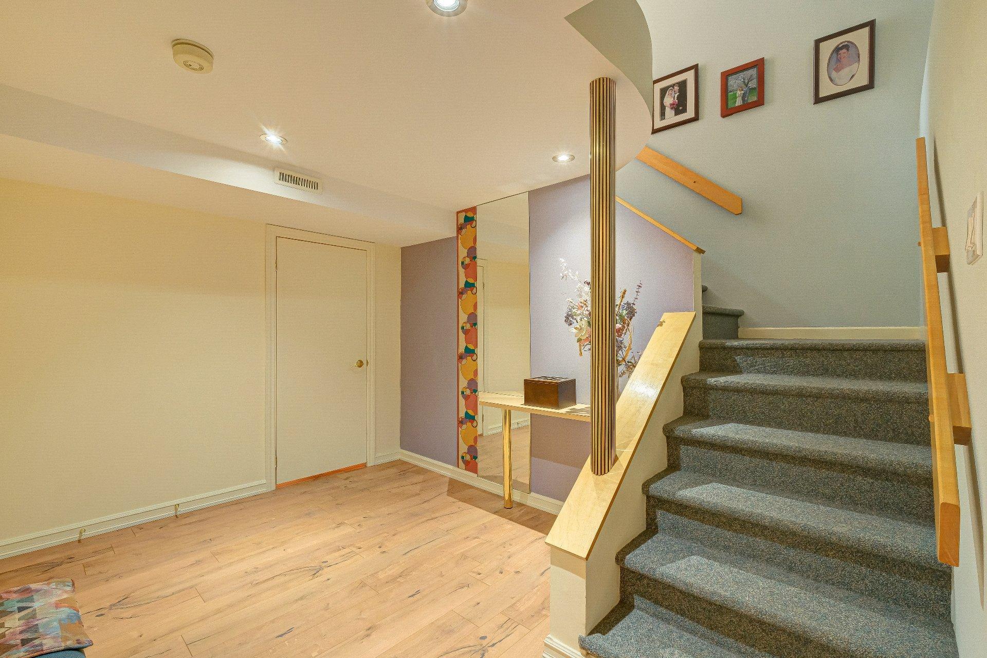 









481


Rue des Merisiers

,
Saint-Bruno-de-Montarville,




QC
J3V6M4

