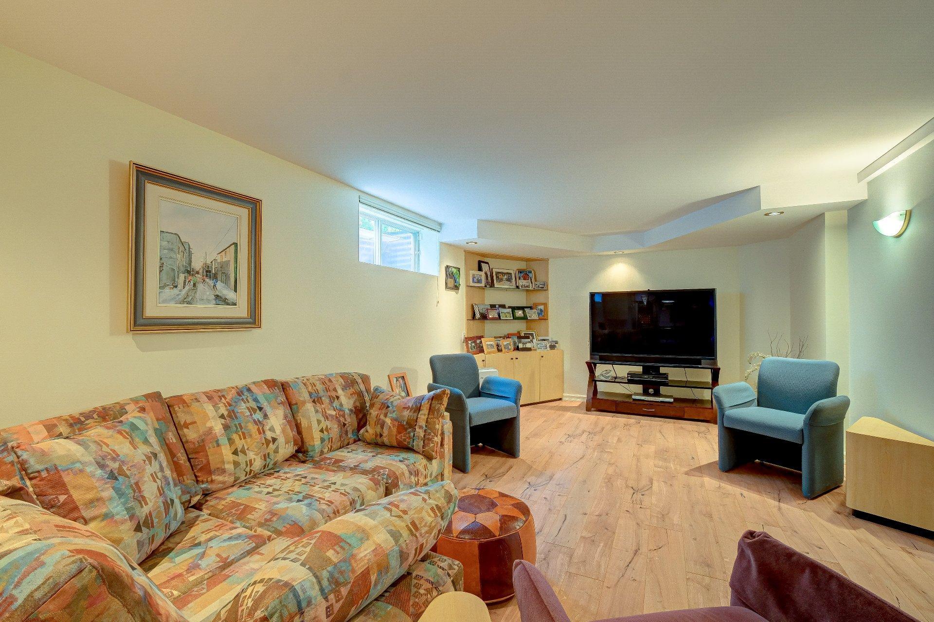 









481


Rue des Merisiers

,
Saint-Bruno-de-Montarville,




QC
J3V6M4

