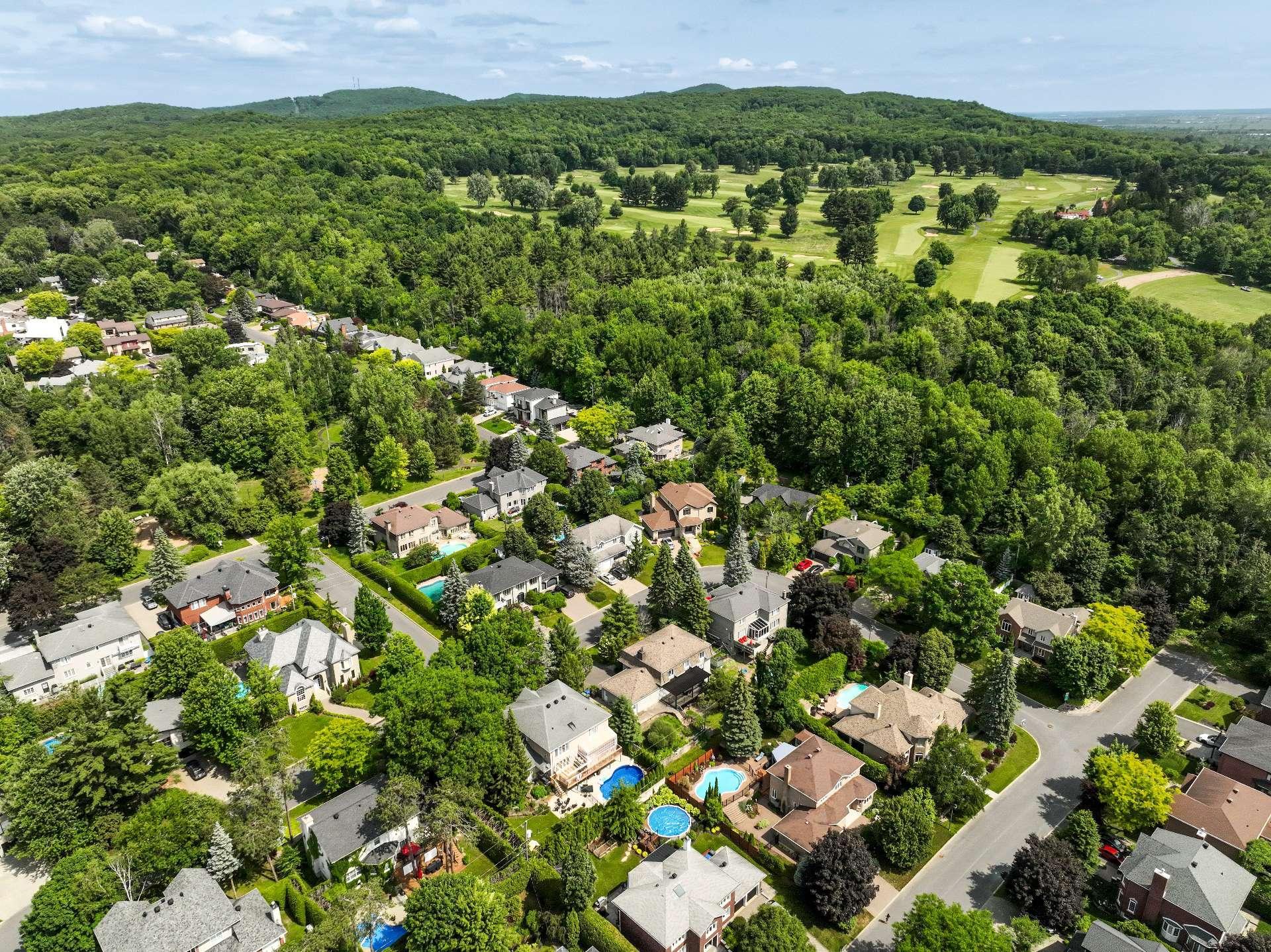 









481


Rue des Merisiers

,
Saint-Bruno-de-Montarville,




QC
J3V6M4

