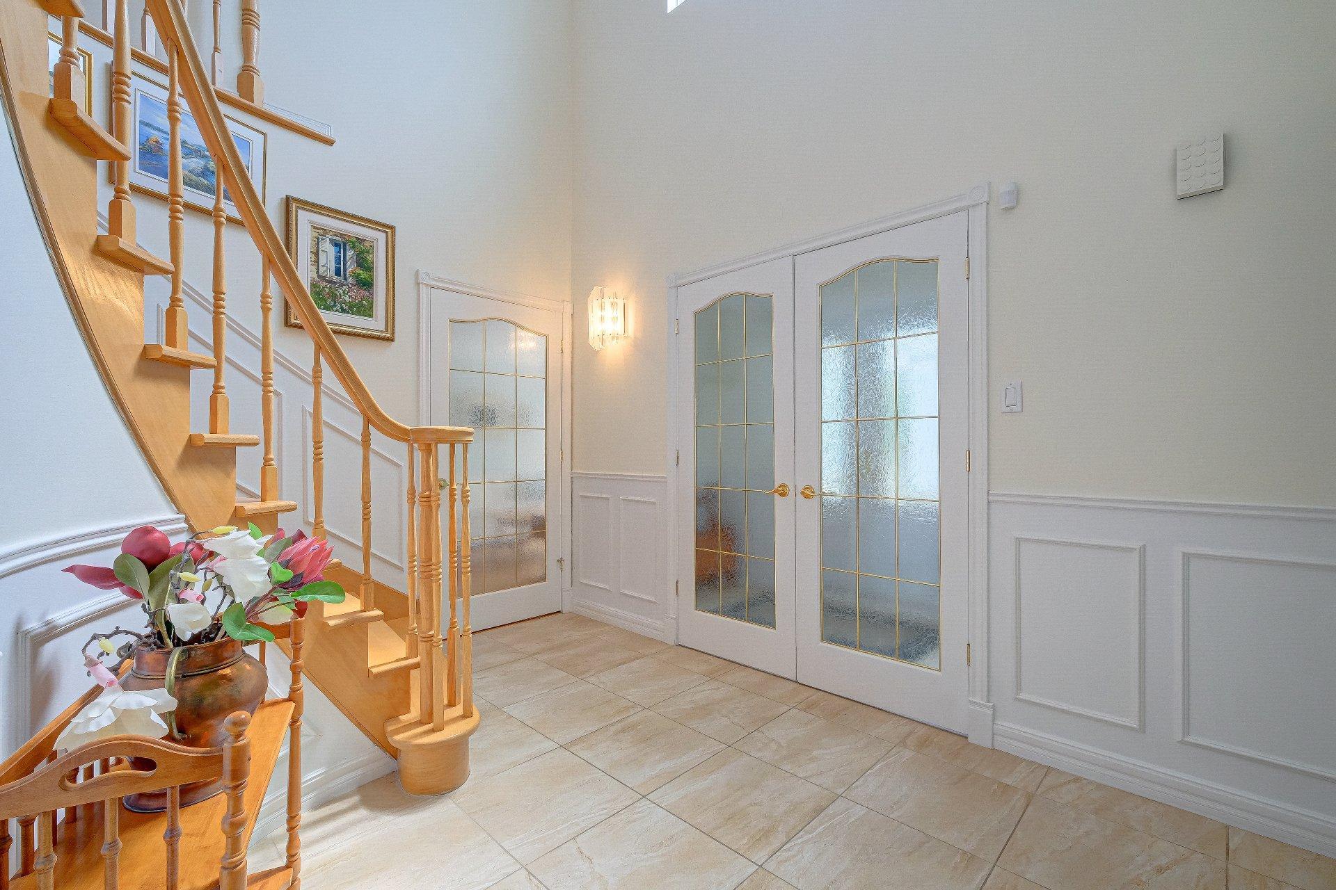 









481


Rue des Merisiers

,
Saint-Bruno-de-Montarville,




QC
J3V6M4

