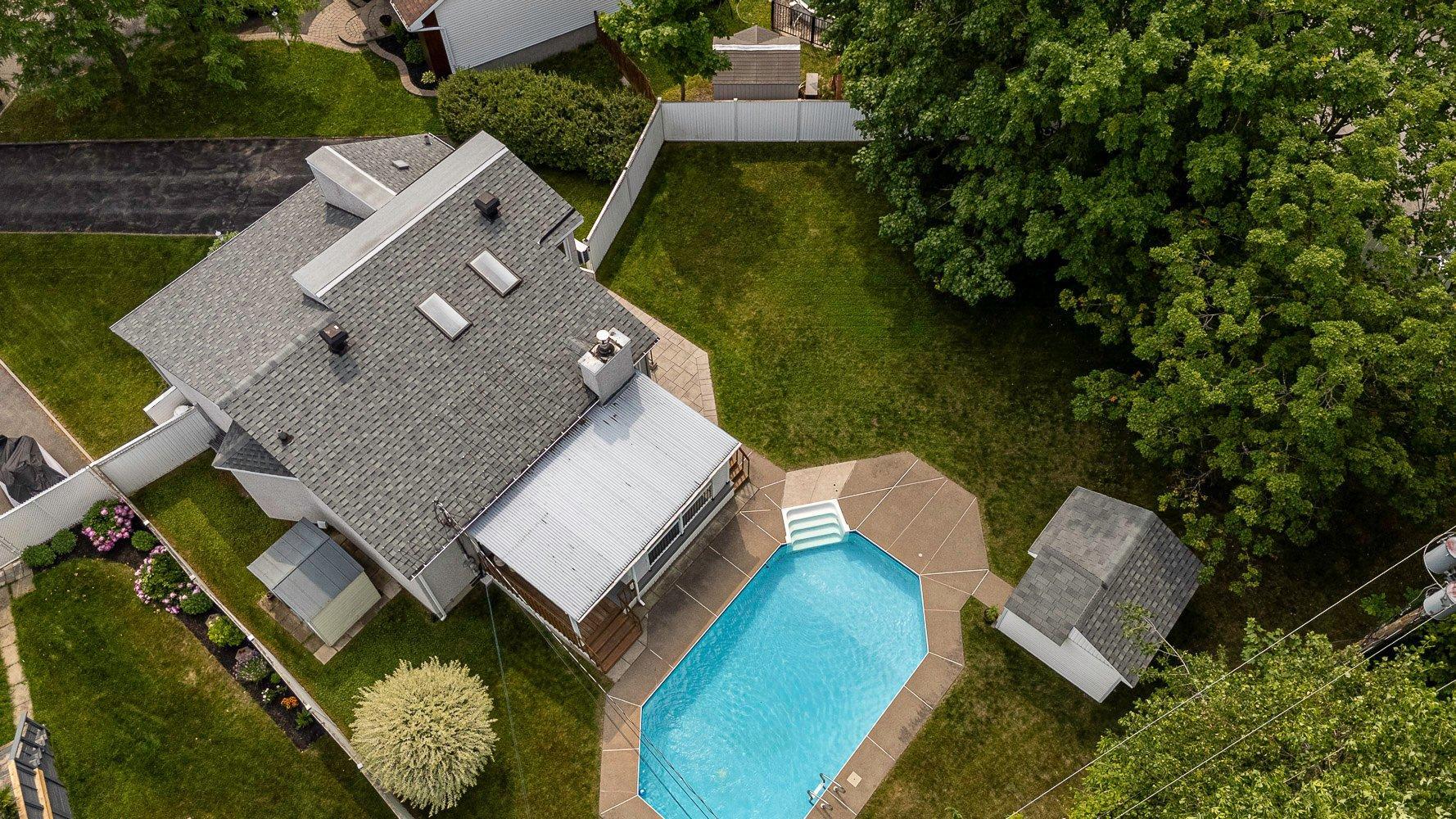









3240


Rue Bolduc

,
Boisbriand,




QC
J7H1G7

