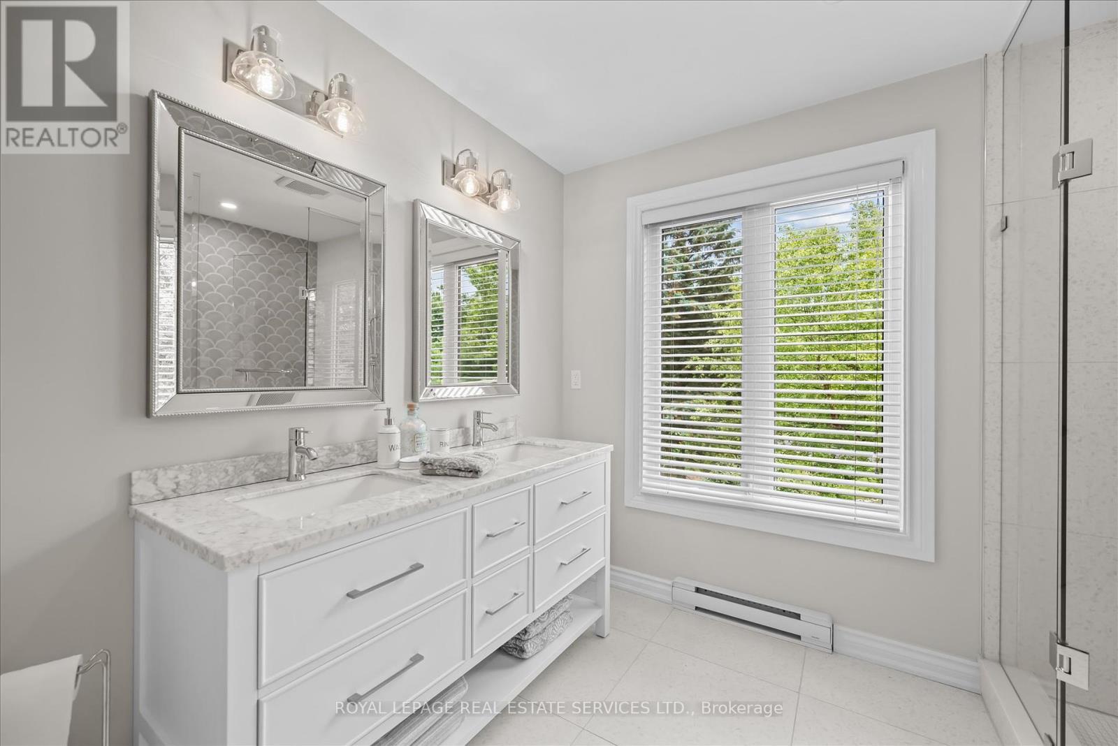 












2315 8 SIDEROAD

,
Burlington,




Ontario
L7P0M5

