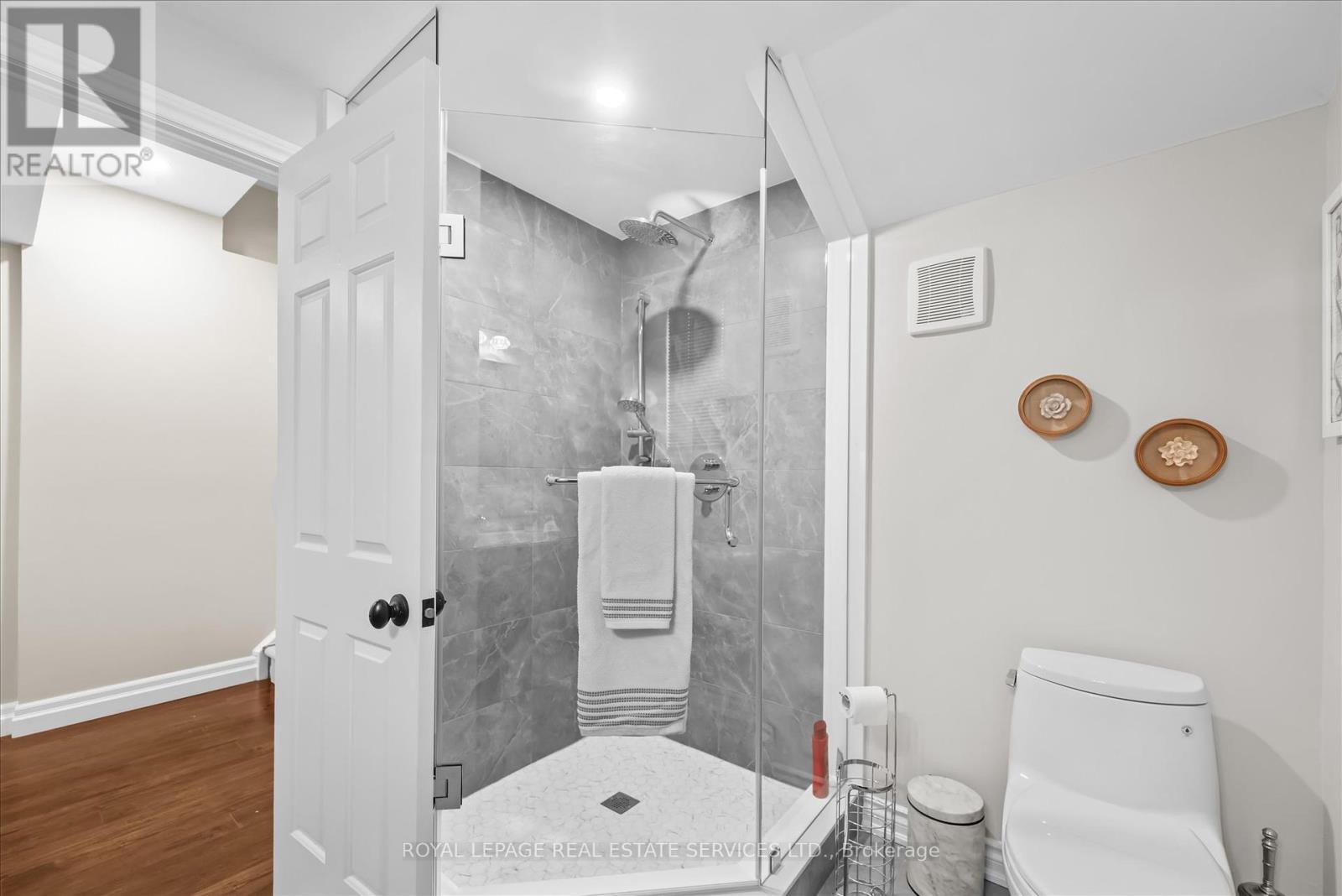 












2315 8 SIDEROAD

,
Burlington,




Ontario
L7P0M5

