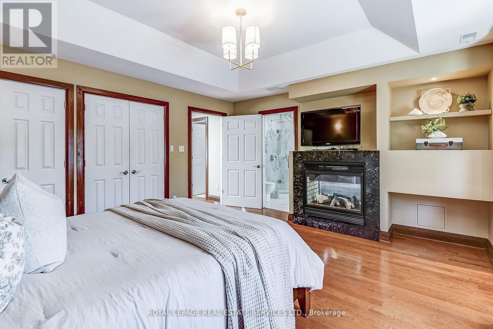 












157 COLBECK STREET

,
Toronto,




Ontario
M6S1V8

