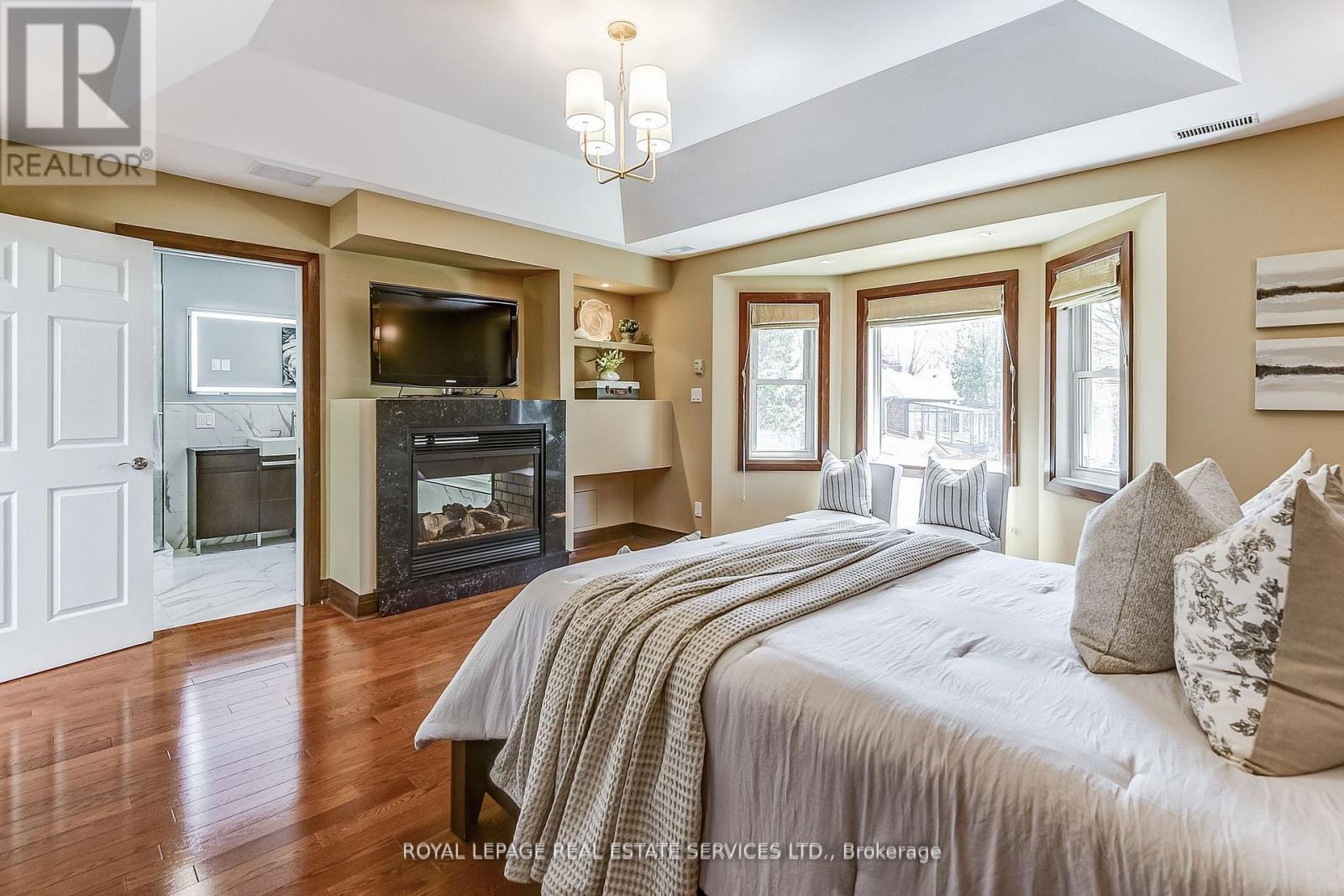 












157 COLBECK STREET

,
Toronto,




Ontario
M6S1V8

