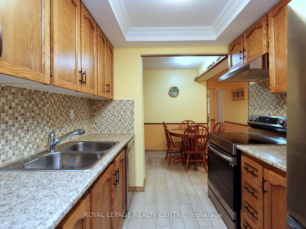 









3100


Kirwin

Avenue, 701,
Mississauga,




ON
L5A 3S6

