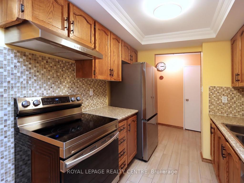 









3100


Kirwin

Avenue, 701,
Mississauga,




ON
L5A 3S6

