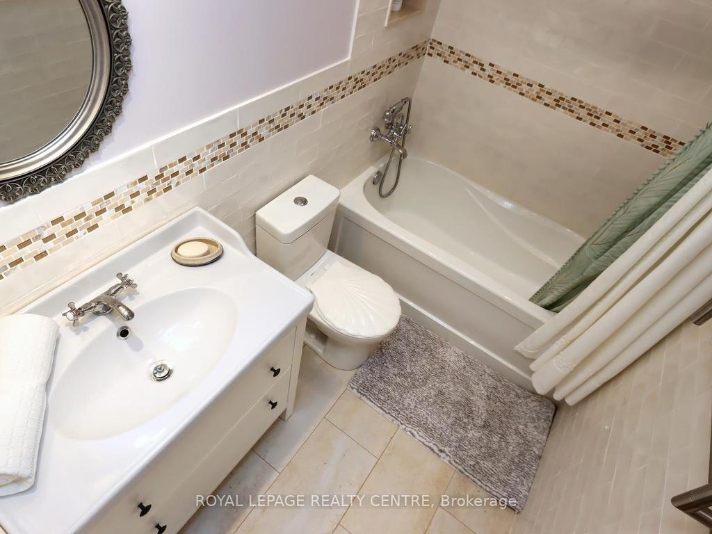 









3100


Kirwin

Avenue, 701,
Mississauga,




ON
L5A 3S6

