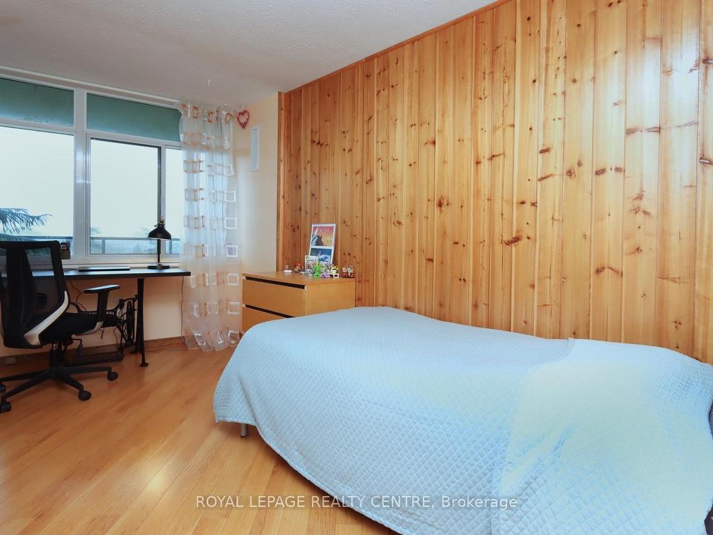 









3100


Kirwin

Avenue, 701,
Mississauga,




ON
L5A 3S6

