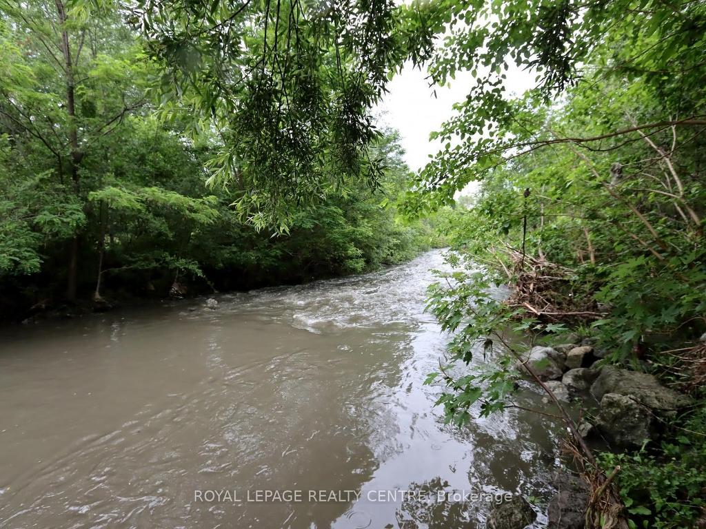 









3100


Kirwin

Avenue, 701,
Mississauga,




ON
L5A 3S6

