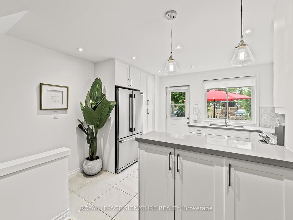 









10


Alton

Avenue,
Toronto,




ON
M4L 2M2

