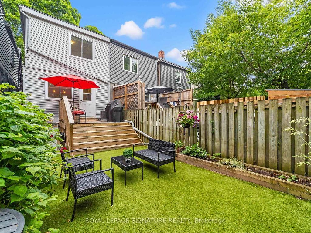









10


Alton

Avenue,
Toronto,




ON
M4L 2M2


