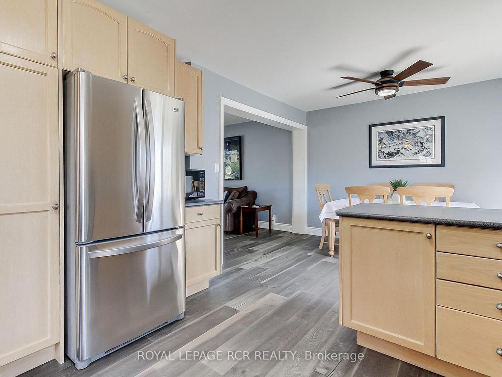 









6


Buce

Avenue,
Bradford West Gwillimbury,




ON
L3Z 2C4

