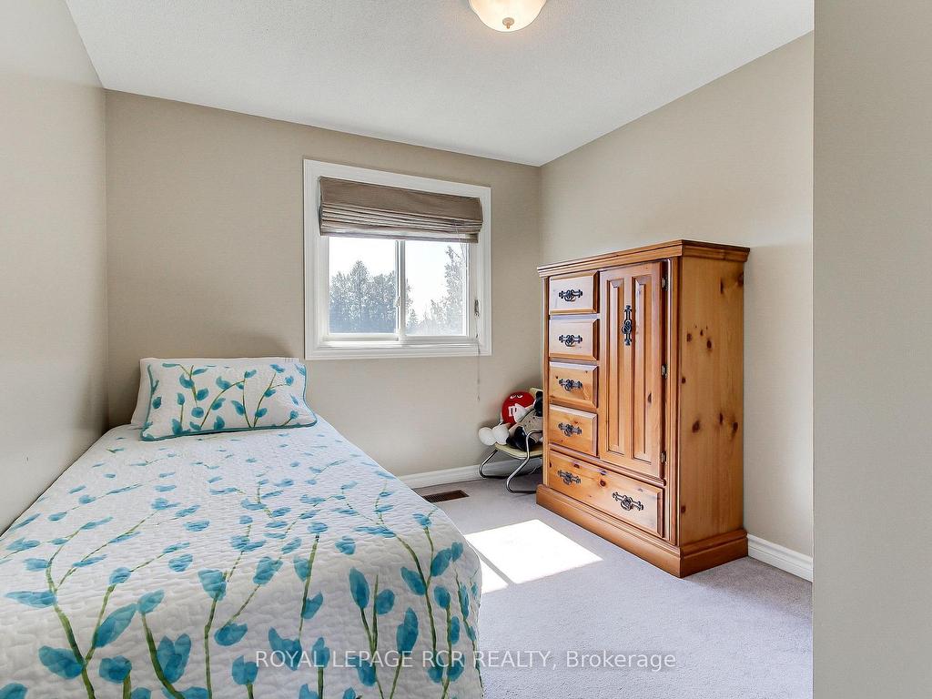 









6


Buce

Avenue,
Bradford West Gwillimbury,




ON
L3Z 2C4

