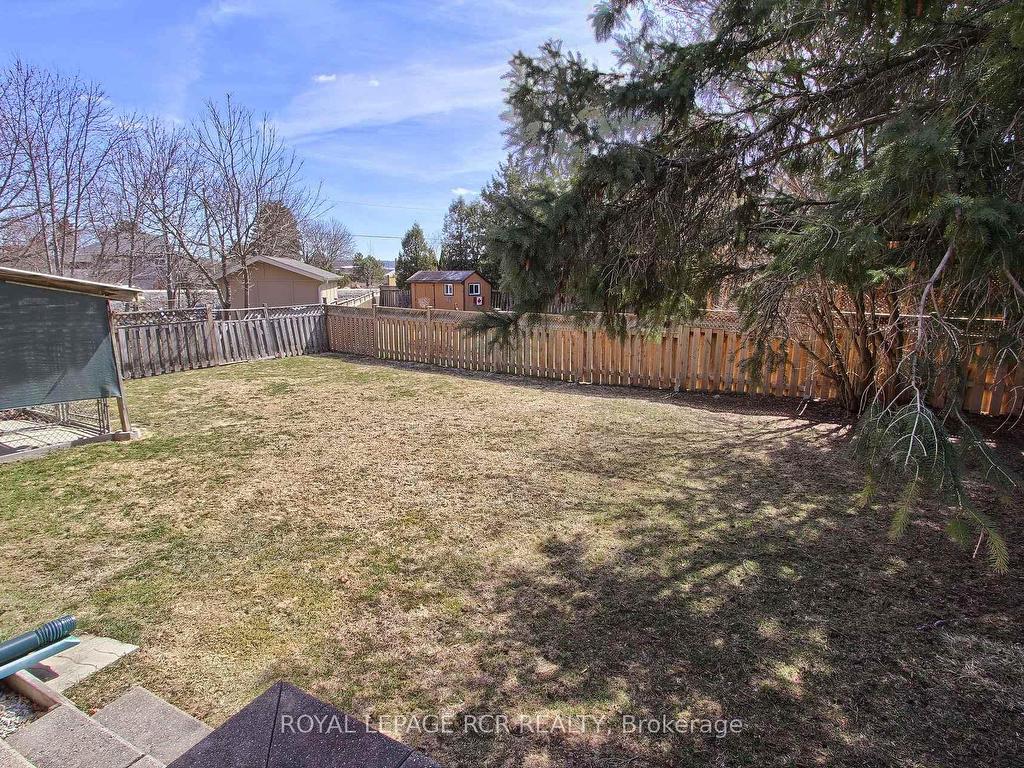 









6


Buce

Avenue,
Bradford West Gwillimbury,




ON
L3Z 2C4

