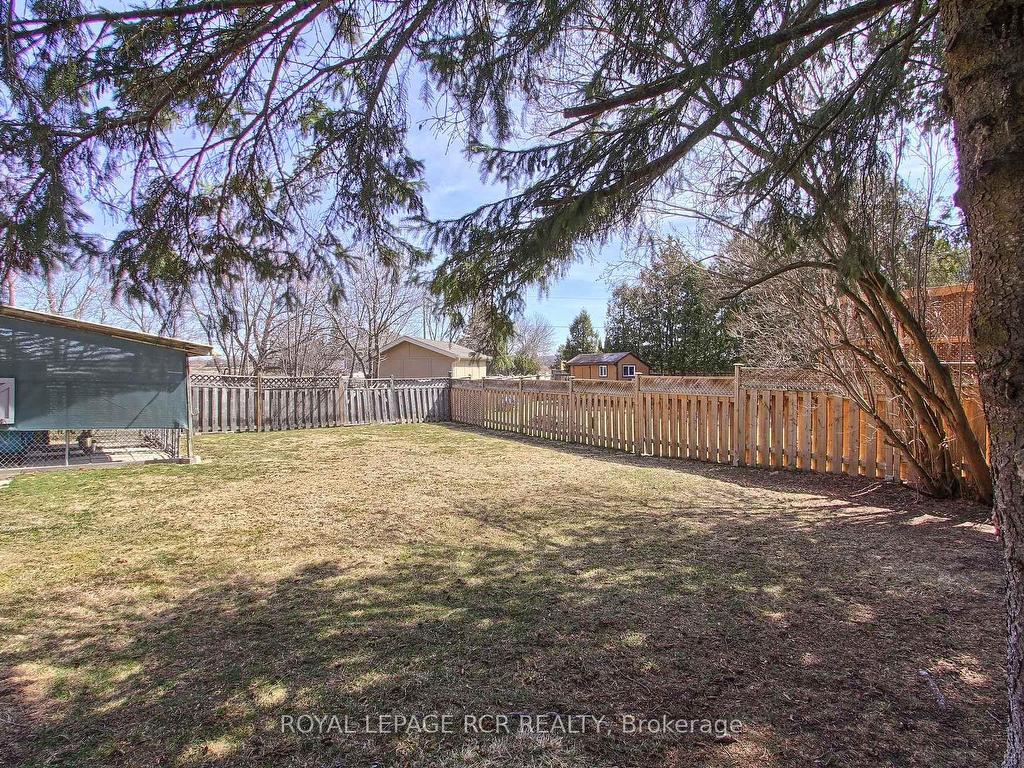 









6


Buce

Avenue,
Bradford West Gwillimbury,




ON
L3Z 2C4

