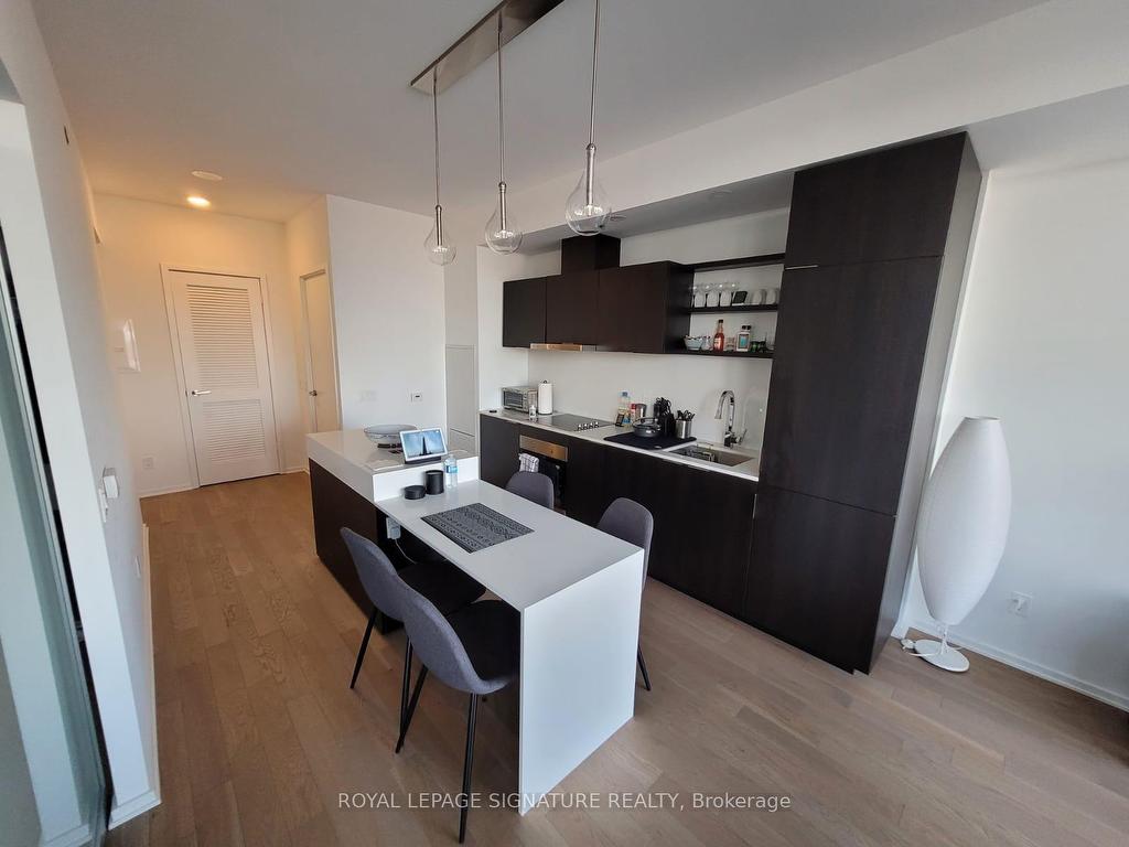 









16


Bonnycastle

Street, 1506,
Toronto,




ON
M5A 0C9

