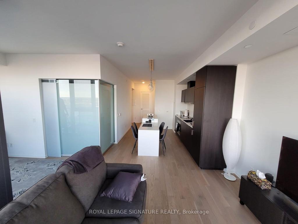 









16


Bonnycastle

Street, 1506,
Toronto,




ON
M5A 0C9

