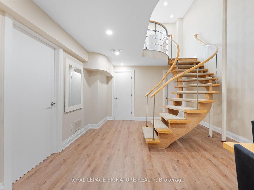 









96


Crimson Mill

Way, 153,
Toronto,




ON
M2L 1T6

