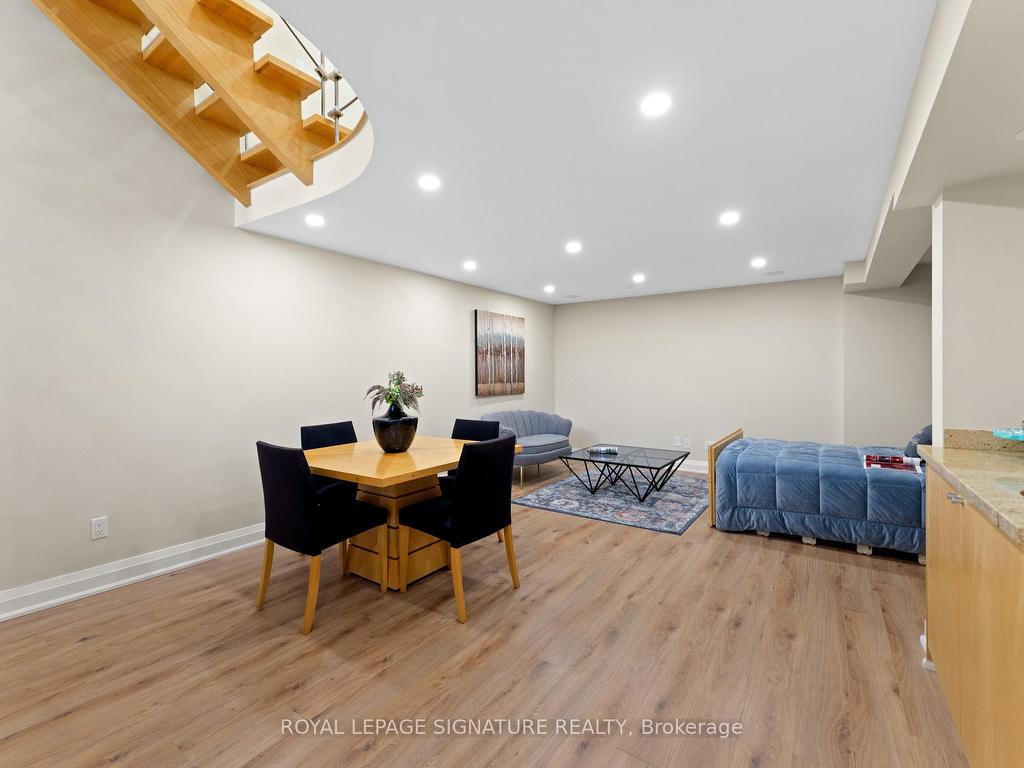 









96


Crimson Mill

Way, 153,
Toronto,




ON
M2L 1T6


