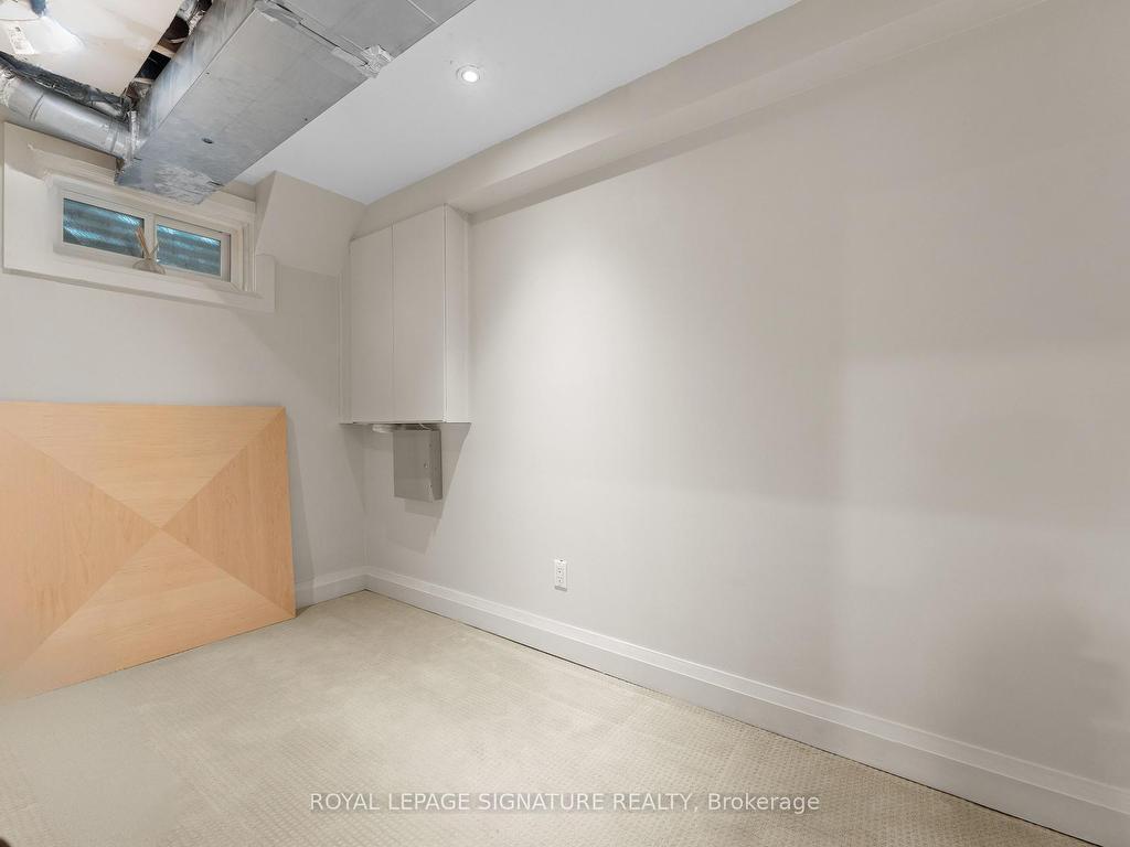 









96


Crimson Mill

Way, 153,
Toronto,




ON
M2L 1T6

