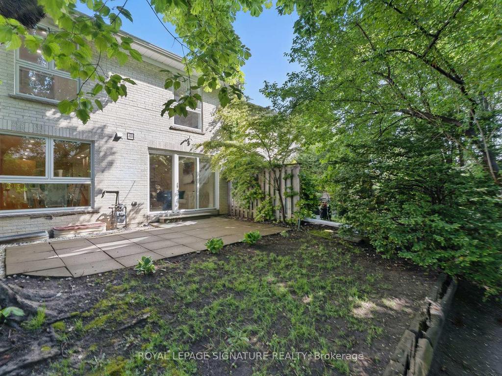 









96


Crimson Mill

Way, 153,
Toronto,




ON
M2L 1T6

