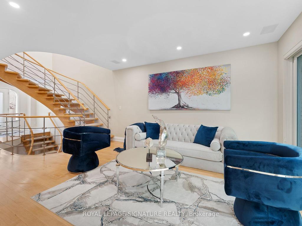 









96


Crimson Mill

Way, 153,
Toronto,




ON
M2L 1T6

