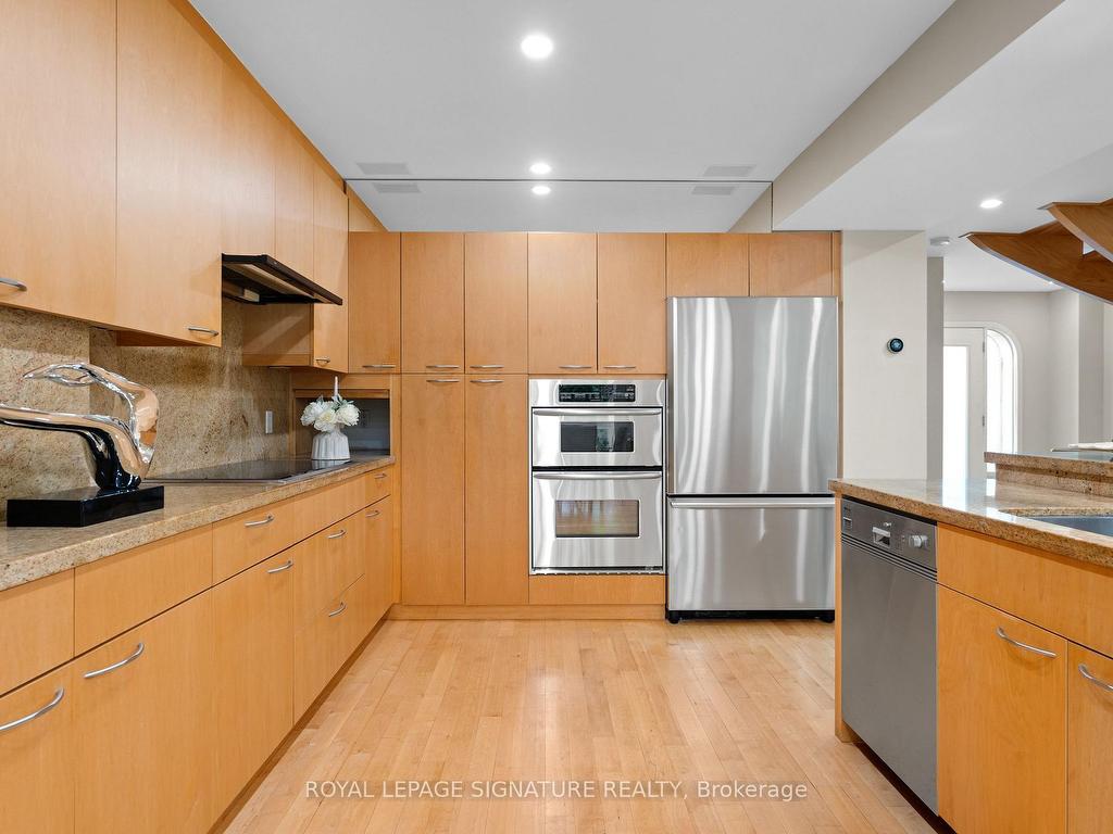 









96


Crimson Mill

Way, 153,
Toronto,




ON
M2L 1T6

