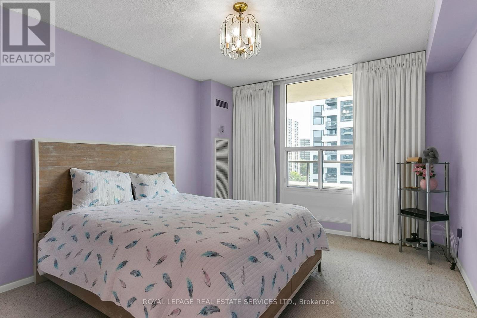 












905 - 50 QUEBEC AVENUE

,
Toronto,




Ontario
M6P4B4

