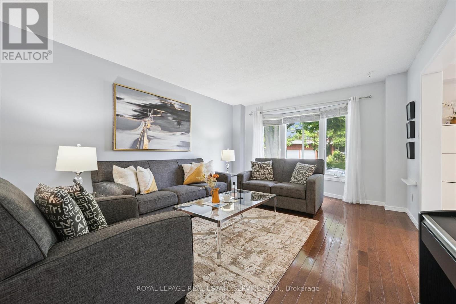 












1448 STATIONMASTER LANE

,
Oakville,




Ontario
L6M3A7

