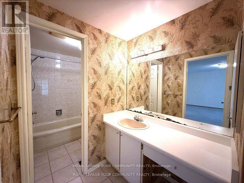 












90 BELINDA SQUARE

,
Toronto,




Ontario
M1W3M2

