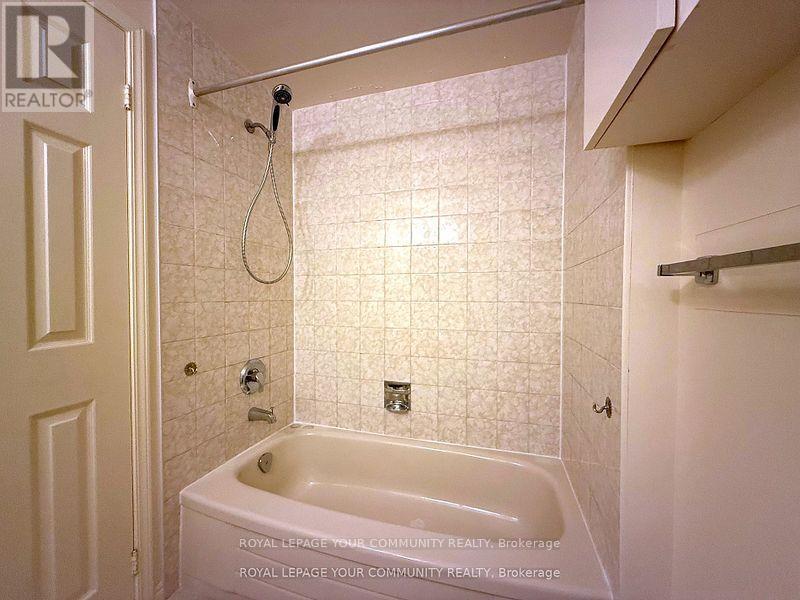 












90 BELINDA SQUARE

,
Toronto,




Ontario
M1W3M2

