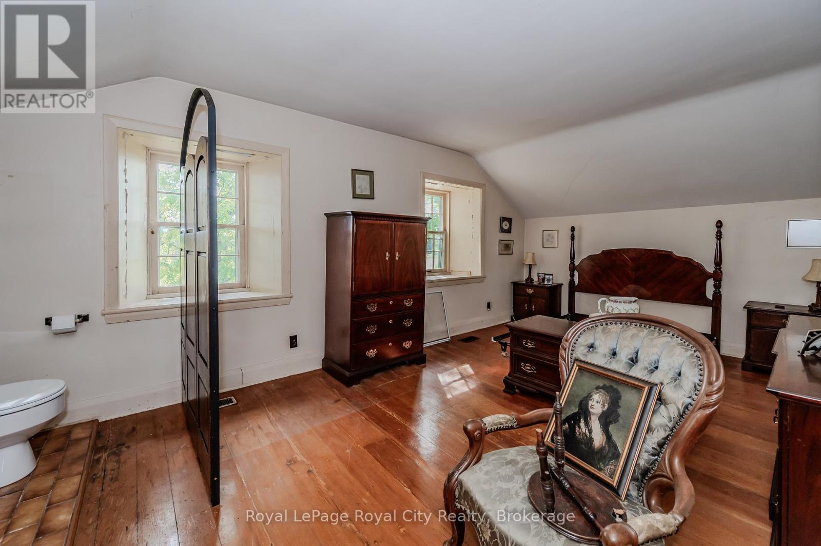 












13265 NASSAGAWEYA PUSLINCH TOWNLINE

,
Milton,







Ontario
L0P1J0

