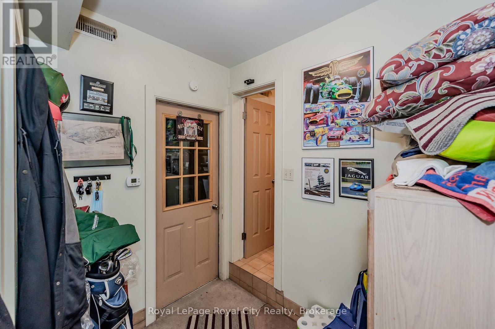 












13265 NASSAGAWEYA PUSLINCH TOWNLINE

,
Milton,







Ontario
L0P1J0


